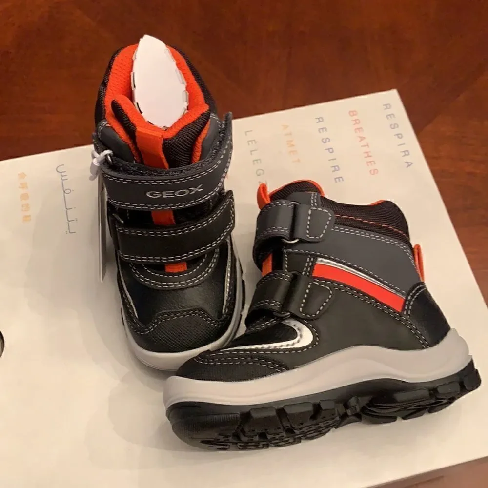 Geox kids leather hydro repellent leather upper, waterproof boot size 4,5 NWT